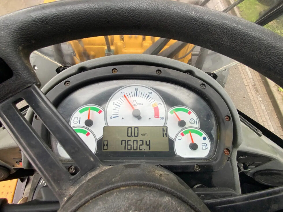 2011 Caterpillar 930H - Image 4