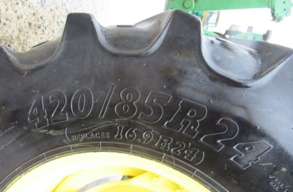 2003 John Deere 6620 4x4 - Image 3